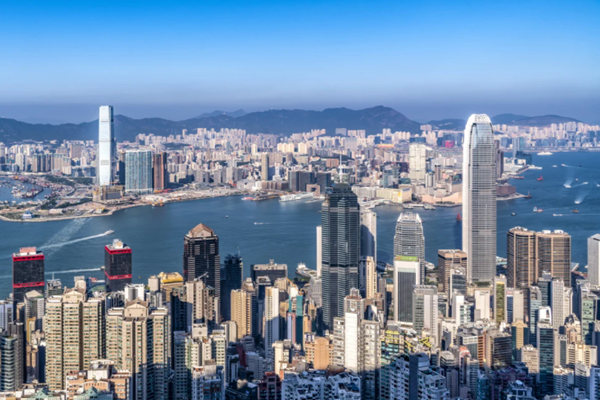 中共四川省委關(guān)于以實現(xiàn)碳達峰碳中和目標為引領(lǐng)推動綠色低碳優(yōu)勢產(chǎn)業(yè)高質(zhì)量發(fā)展的決定